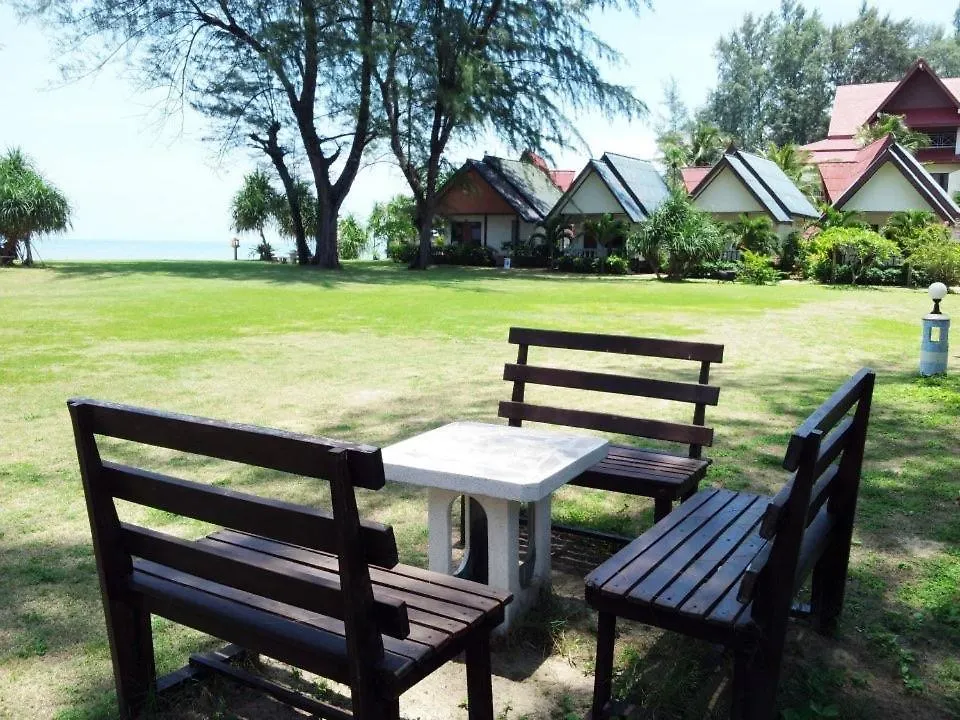 Klongdao Beach Resort Ko Lanta 2*,  Tayland